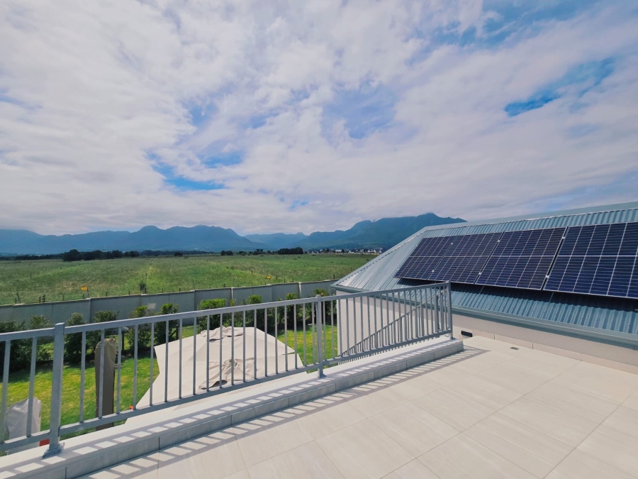 3 Bedroom Property for Sale in Kingswood Golf Estate Western Cape